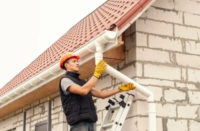 Pose et remplacement de gouttières à Hellimer